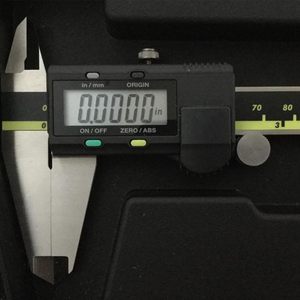 มิททูโตโย 500-196-30 คาลิปเปอร์ 6 นิ้ว (150 มม.) AOS คาลิปเปอร์วัดแบบอิเล็กทรอนิกส์พร้อมตัวเข้ารหัส AOS  ความละเอียด 0.0005 นิ้ว/0.01 มม. - Product Image 2