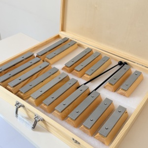 Boîte en bois pour 17 notes de fagot - Product Image 2