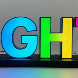 Lettres en relief rétroéclairées par LED personnalisées, enseigne lumineuse 3D pour l'identité de marque des chaînes de magasins - Product Image 1