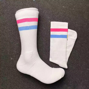 Chaussures de basketball et de course pour hommes et <span class=keywords><strong>jeunes</strong></span>, édition commémorative 75e anniversaire, avec amorti antichoc standard, personnalisables OEM - Product Image 2