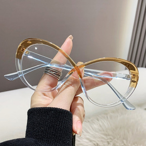 <span class=keywords><strong>Lunettes</strong></span> de mode personnalisées, design ovale croisé <span class=keywords><strong>et</strong></span> monture <span class=keywords><strong>anti</strong></span>-<span class=keywords><strong>lumière</strong></span> <span class=keywords><strong>bleue</strong></span> pour femmes, livraison rapide - Product Image 4