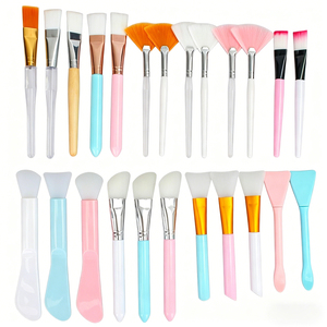 Ensemble d'outils pour masque portable avec pinceau en silicone pour masque facial - Ensemble de 4 bols pour mélanger les masques DIY pour les voyages et les soins de la peau - Product Image 4