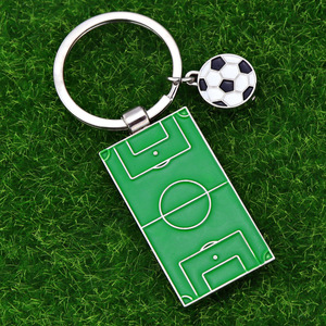 Porte-clés créatif pour terrain de football Cadeau pour les amateurs de football Souvenir de sport Porte-clés de mode Pendentif Accessoires - Product Image 3