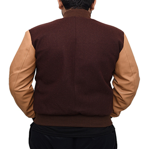Veste universitaire élégante Leonard pour homme – Corps en laine avec manches en cuir, col en tricot côtelé et fermeture à boutons-pression - Product Image 4