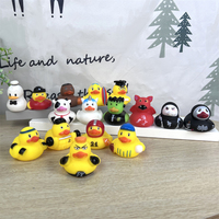 Canard en caoutchouc coloré flottant de sport créatif de cadeaux bon marché d'affaires promotionnels de logo personnalisé mini