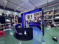 Plateforme tournante 360° pour cabine photo vidéo avec éclairage LED, idéale pour la location lors de mariages, fêtes et événements.