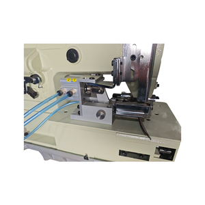 Machine à coudre multi-aiguilles à double plateforme YS-2000C pour pantalons, casques audio, avec alimentation automatique en huile et couteau de coupe pour la confection de jeans et la couture de boucles - Product Image 3
