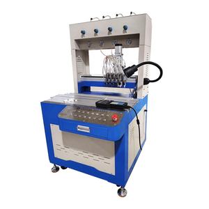 Machine de distribution de liquide micro-déposant populaire, 4 couleurs, pour la fabrication de semelles en PVC par four à tunnel de goutte-à-goutte - Product Image 3