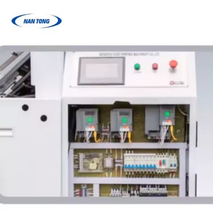 Machine à plastifier les étiquettes en carton semi-automatique Nantou 1300, 380V 50Hz, 14,2x2,3x2,7m, capacité 7000kg, 100 unités/heure - Product Image 3