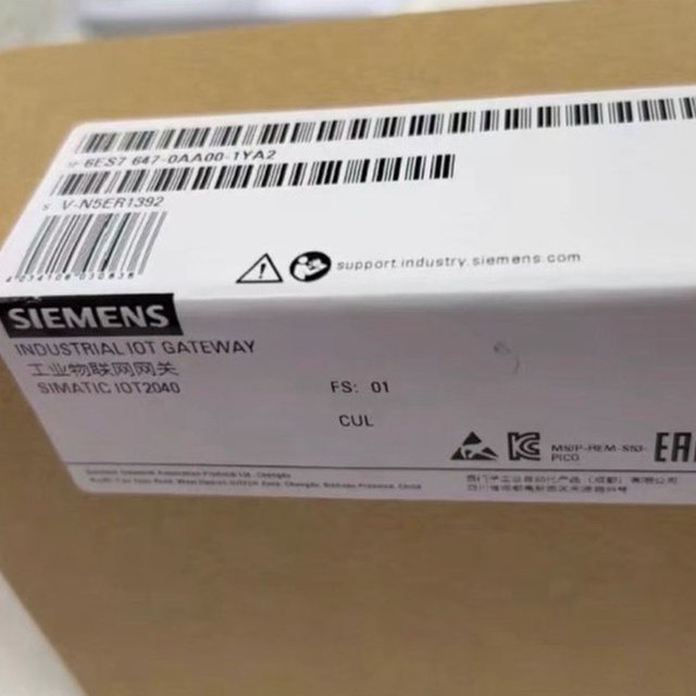 6ES7647-0BA00-0YA2 6ES76470BA000YA2 IoT Gateway Module IoT2040 for PLC