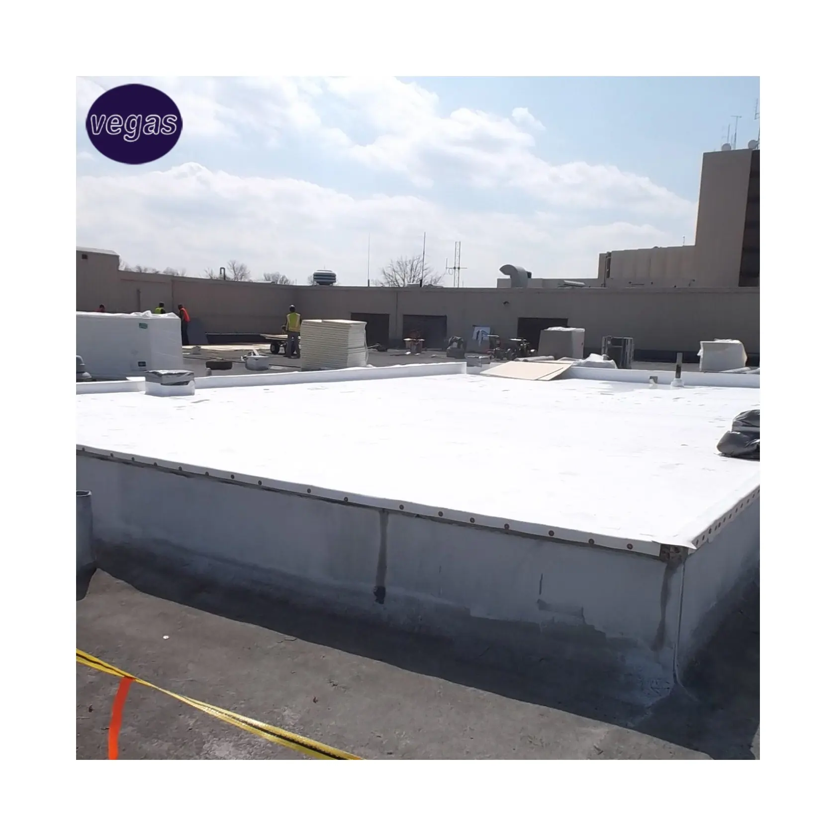 Película de membrana impermeable reforzada TPO para paredes de cimentación de piscinas para aplicaciones de hotel