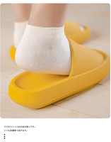 Meilleures ventes : Claquettes coussinées effet nuage, Tongs personnalisables, Chaussons personnalisés avec logo pour intérieur et extérieur
