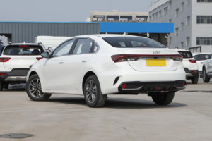 <span class=keywords><strong>KIA</strong></span> K3 2024 Fabricado en China, Auto Económico de Gasolina 1.5L CVT, Autos de Gasolina a Bajo Precio, Auto <span class=keywords><strong>Kia</strong></span> en Venta - Product Image 3