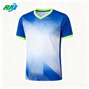 Vêtements de football à manches courtes de haute qualité pour adultes et enfants, maillots de football personnalisés, ensemble de survêtement, service OEM avec impression de nom - Product Image 1