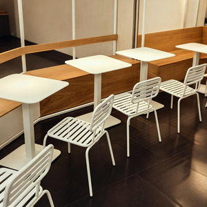 Café moderne minimaliste et kiosque alimentaire avec armoire frigorifique pour boissons - Product Image 3