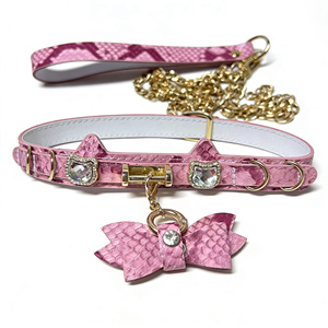 Collier <span class=keywords><strong>de</strong></span> luxe pour chat en gros - Design original 'Cœur <span class=keywords><strong>Secret</strong></span>' - Accessoire pour animaux <span class=keywords><strong>de</strong></span> compagnie au style délicat pour boutiques haut <span class=keywords><strong>de</strong></span> gamme - Product Image 3