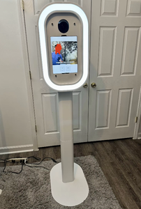 Bên Cung cấp photobooth chuyên nghiệp DSLR ảnh gian hàng máy với LED RGB ánh sáng 10.9/12.9/13 "iPad photobooth kiosk cho thuê - Product Image 4