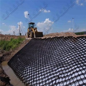Grille de renforcement pour murs et pentes, stabilisateurs de <span class=keywords><strong>gravier</strong></span> en HDPE, stabilisation des pentes, géocell en plastique HDPE texturé et perforé - Product Image 2