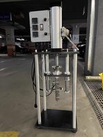 Machine de moulage par injection pneumatique manuelle de petite taille pour bureau, machine de moulage par injection verticale, machine de fabrication d'appâts souples