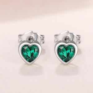 Pendientes de cristal con corte de corazón para mujer, joyería de moda de aleación con engaste romántico, regalo de color verde - Product Image 4