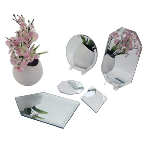 Miroir décoratif hexagonal en verre argenté multicolore pour la décoration murale artistique de la maison - Product Image 6
