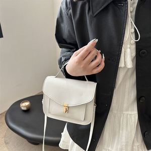 Sacs à main de luxe rétro pour femmes, couleur unie, sac bandoulière polyvalent, sac à main tendance pour femmes - Product Image 4
