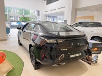 Nouvelles voitures à vendre Dongfeng Fengshen Yixuan 2026 1.5L Berline automatique au look sportif et à un excellent rapport qualité-prix