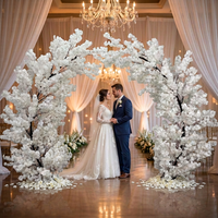 Arche de toile de fond pour réception de mariage, décoration florale, arbres de cerisier, arrangements floraux personnalisés
