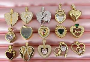 Pendentifs Charms personnalisés en forme de cœur de papillon de <span class=keywords><strong>la</strong></span> planète Maman arc-en-ciel, plaqués or 18 carats, en laiton, pour <span class=keywords><strong>la</strong></span> fabrication de bijoux DIY - Product Image 3