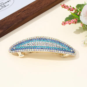 Pinza de Pelo con Pedrería de 8.5cm, Diseño Semicircular Moderno para Mujer - Product Image 5