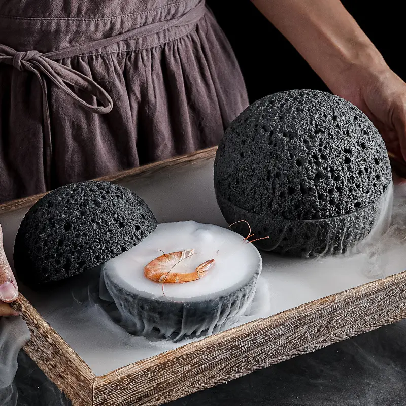 Assiettes noires antiques en forme de boule volcanique Sashimi pour glace sèche Sushi et fruits de mer Assiette d'exposition Party Club Restaurant Bol de service