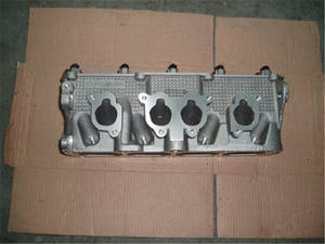 La cabeza del cilindro para Volkswagen Golf 2000/1,6/2.0lt 4-cilindro AKL,APK AEG <span class=keywords><strong>PR</strong></span> + AEG AZG... AVH 06A103351 06A103265BX 06B103373A - Product Image 2