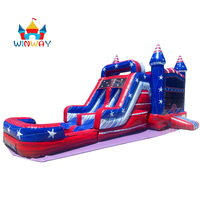 Château gonflable populaire et abordable, directement d'usine, avec toboggan et piscine, motif marbré bleu et rouge, idéal pour la location de fêtes et les jeux aquatiques estivaux.