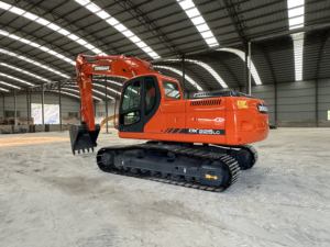 Excavateur Doosan DX225 d'occasion pelleteuse de seconde main - Product Image 2