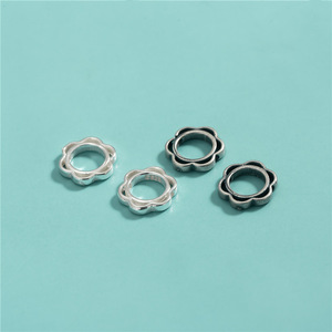 6mm Fit <span class=keywords><strong>perline</strong></span> S925 argento Sterling <span class=keywords><strong>perline</strong></span> fiori cornici <span class=keywords><strong>per</strong></span> bracciale collana <span class=keywords><strong>di</strong></span> <span class=keywords><strong>perline</strong></span> <span class=keywords><strong>per</strong></span> fare la fornitura <span class=keywords><strong>di</strong></span> gioielli - Product Image 1