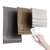 Stores romains intelligents motorisés en tissu occultant sur mesure pour fenêtre
