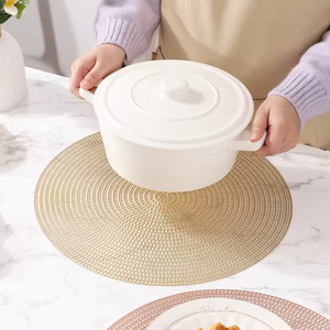 Meilleures ventes : Sets de table ronds en PVC de style nordique – Style occidental, résistants à la chaleur, antidérapants, de qualité alimentaire, réutilisables, 38 cm de diamètre - Product Image 4