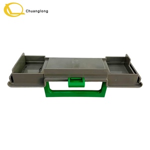 Cubierta del compartimento de purga cerrado del cassette de rechazo NCR S1 con cerradura y asa, cubierta frontal 2040000217 4450693308 445-0693308 ATM Selfserv - Product Image 4