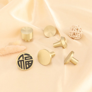 Tirador de puerta de latón y cobre universal de estilo francés, moda minimalista para armarios, cajones, armarios, cocinas, hoteles, dormitorios - Product Image 1