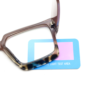 Lunettes <span class=keywords><strong>de</strong></span> <span class=keywords><strong>vue</strong></span> œil-<span class=keywords><strong>de</strong></span>-chat en <span class=keywords><strong>plastique</strong></span> pas chères pour femmes, monture large, anti-lumière bleue, colorées et tendance, vente en gros - Product Image 6