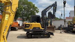 Excavadora Volvo EC55D con Motor Cummins, Peso Operativo de 5 Toneladas, Válvulas Hidráulicas ENERPAC, Equipo de Construcción Usado, Cucharón de Excavación - Product Image 3