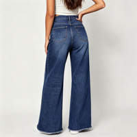 Jean évasé à jambe large pour femme, taille mi-haute, en denim à ourlet brut, idéal pour une tenue de soirée