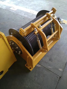 Velocità di trazione regolabile con verricello idraulico a due velocità per precisione e potenza - Product Image 4