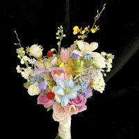 Nieuwe collectie Panda PD-WD006 Traditionele elegante kleur Bos Kunstmatige bruidshandboeket Kleurrijke bloemen Bruiloft Verloving