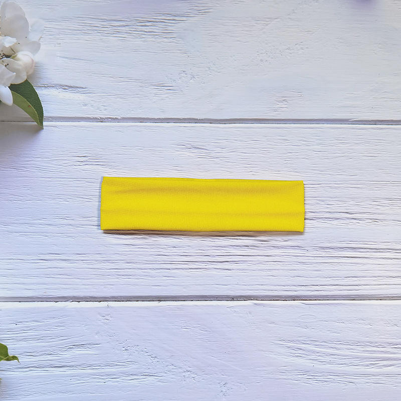 สีเหลือง