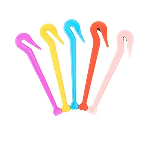 2021 Amazon Hot sale Pony Pick For Cutting Pony Rubber Hair Ties Pain Free Ponytail Remover Tool Elastic Hair Bands Remover
