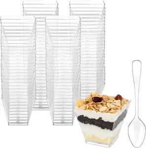 スプーン付きミニデザートカップ、2オンス透明プラスチック前菜カップパーティーデザート前菜プディング用の小さなガラスの正方形