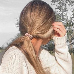 Organic 100% Mulberry Silk Scrunchies Moda Color sólido Seda Accesorios para el cabello - Product Image 6