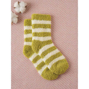 GGRN calze da donna a righe ricamate in Nylon verde lunghezza equipaggio traspirante morbido Logo personalizzabile per lo stile della scuola estiva - Product Image 1