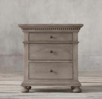 Meubles en chêne rétro français, table de chevet entièrement meublée avec rangement, table de chevet à trois tiroirs, table d'appoint pour chambre à coucher